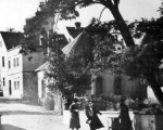 Dobová fotografie se synagogou